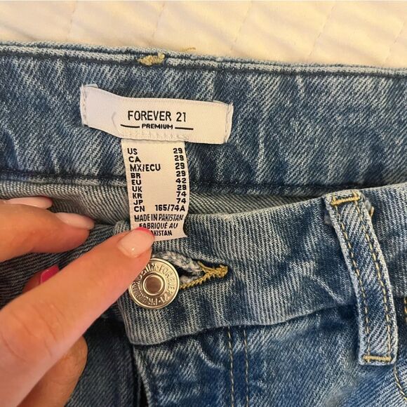 Forever 21 Distressed Blue Boyfriend Jeans - Picture 4 of 10